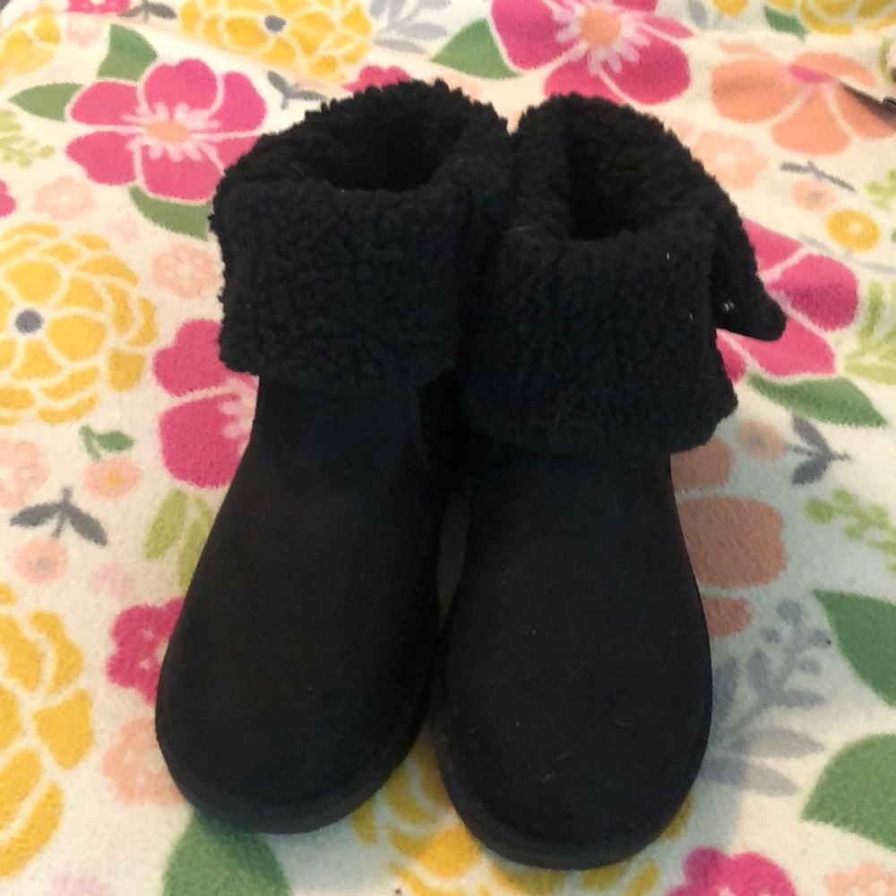 Make an reasonable offer. They are to small for me